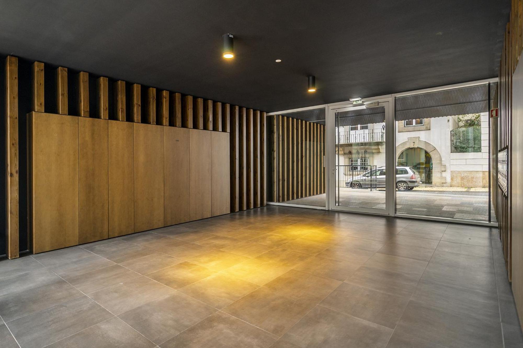 Whome Urban Oasis: Modern Living With Parking & Ac Lisboa