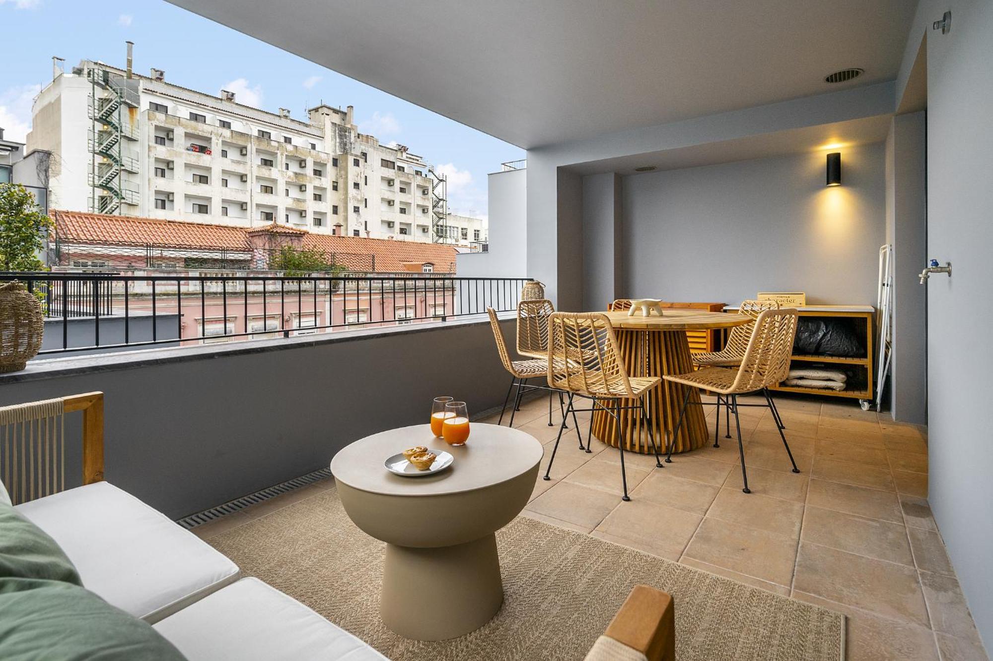 Apartamento Whome Urban Oasis: Modern Living With Parking & Ac Lisboa