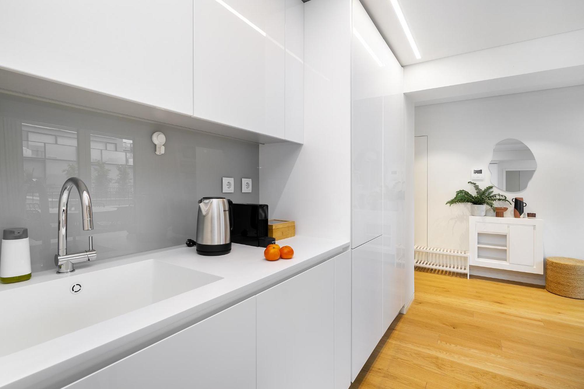 Whome Urban Oasis: Modern Living With Parking & Ac Apartamento *